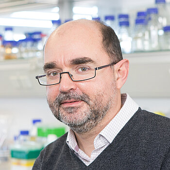 Prof. Dr. Boris Macek