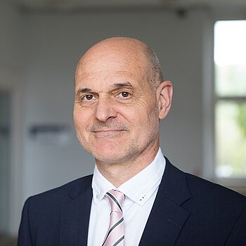 Prof. Dr. Peter Kremsner Portrait Peter Kremsner